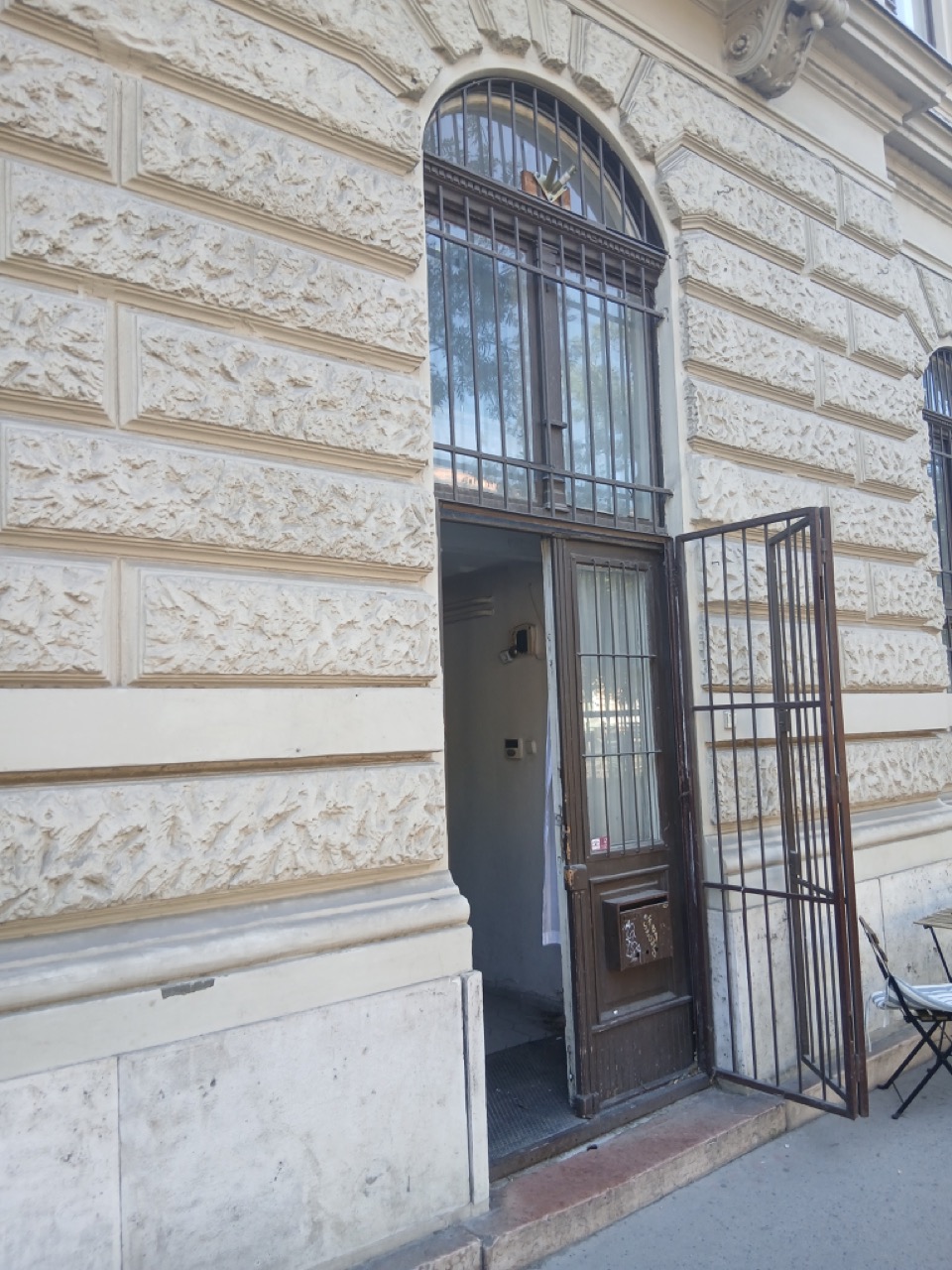 1062 Budapest Andrássy út 79.